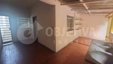 house em Avenida Cesário Alvim, Nossa Senhora Aparecida - Uberlândia - MG