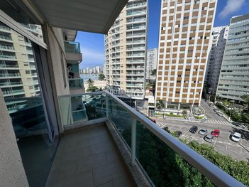 apartment em Avenida Leomil, Pitangueiras - Guarujá - SP