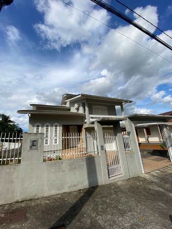 house em Rua Cassimiro Pizzoni, Vila Isabel - Criciúma - SC