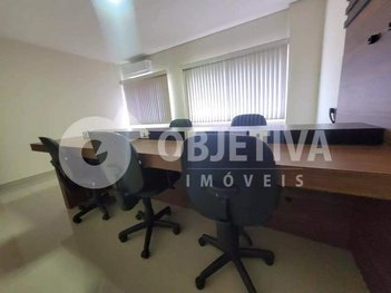 office em Rua Antônio Rezende Costa, Tibery - Uberlândia - MG