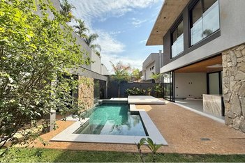 house em Rua Alcino Arantes, Residencial e Empresarial Alphaville - Ribeirão Preto - SP