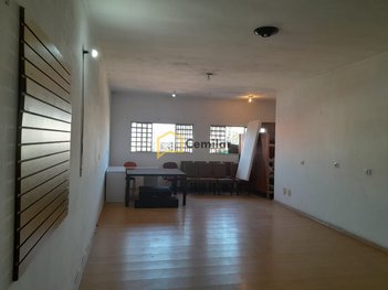 industrial em Rua Pires do Rio, Vila Americana - São Paulo - SP