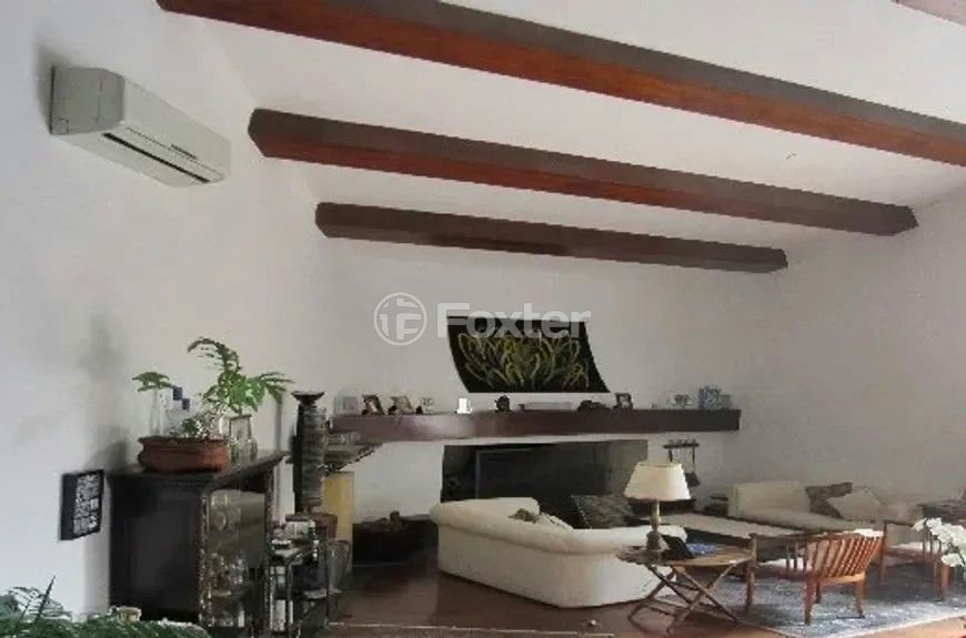 Sem título1.jpg