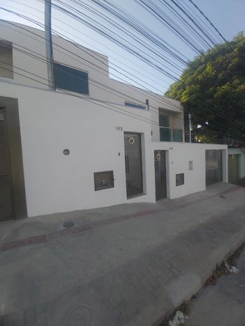 house em Rua Isaurina Mendes de Souza, Canadá - Contagem - MG