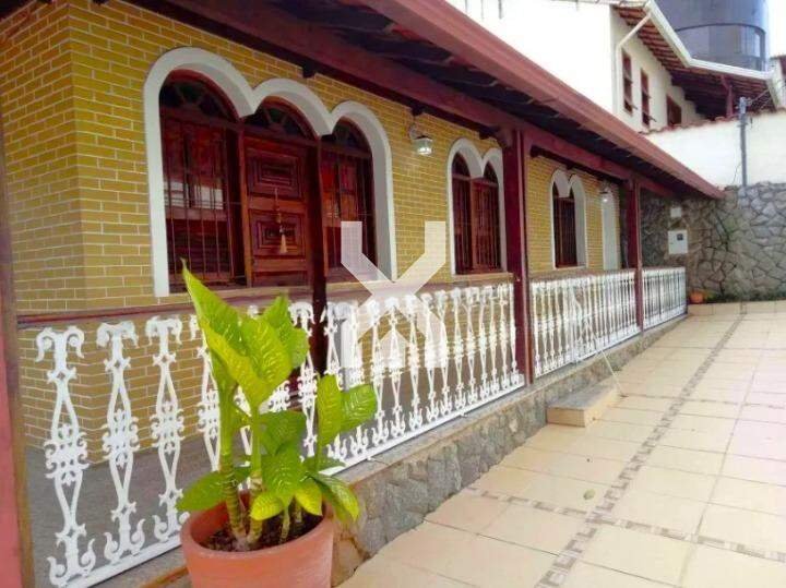 Casa com 3 quartos — Cidade Nova, Belo Horizonte