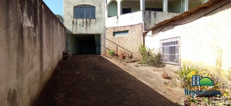 house em Rua Joaquim Alves Vilela, Centro - Nepomuceno - MG