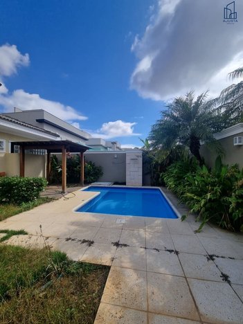 house em Avenida Adolpho Massaglia, Vossoroca - Votorantim - SP