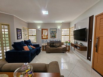 house em Avenida Luiza Helena de Barros, Vila Harmonia - Araraquara - SP