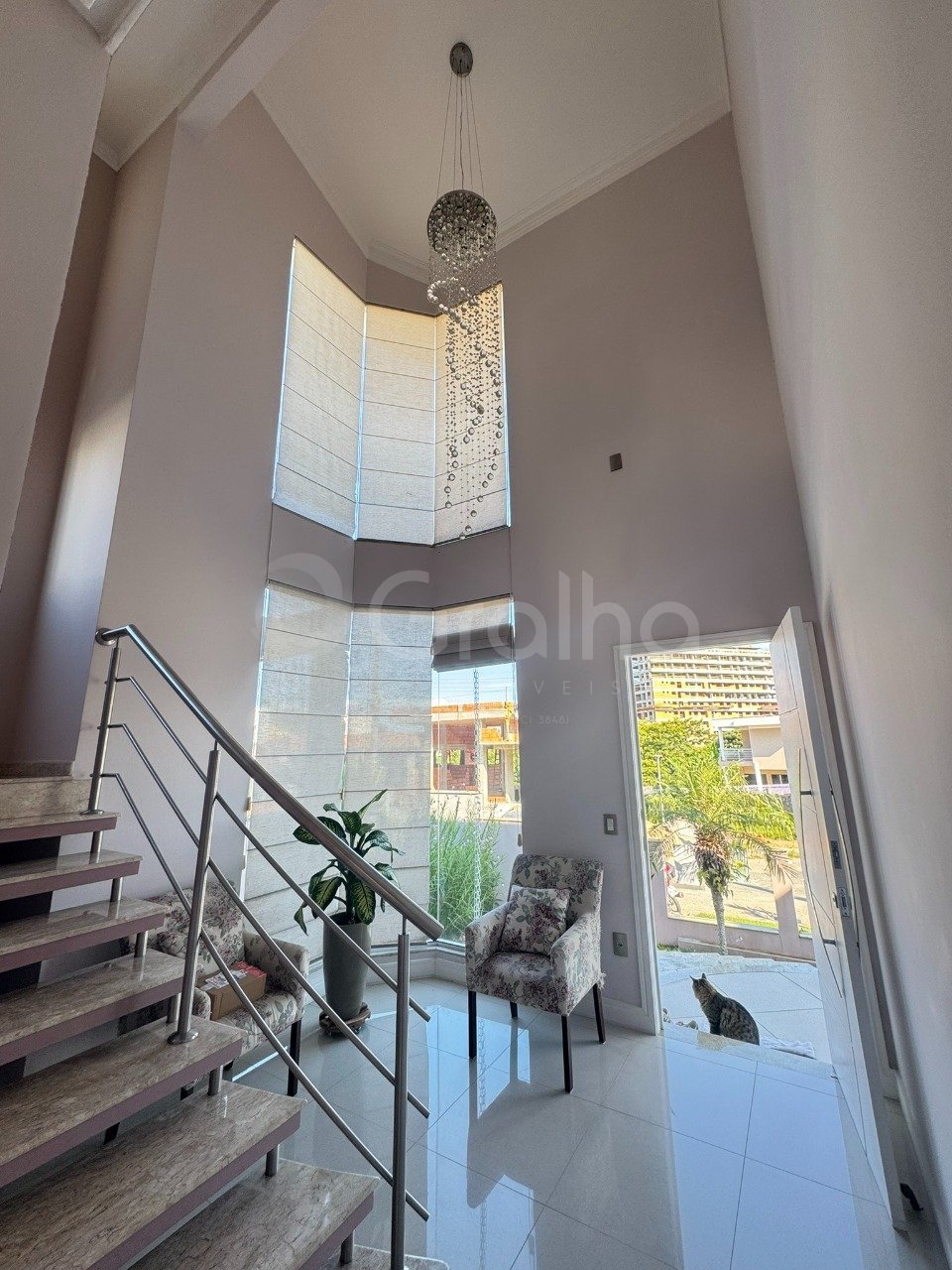 01 HALL DE ENTRADA
