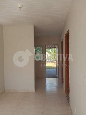 house em Rua Gleides de Fátima Alves Silva, Loteamento Monte Hebron - Uberlândia - MG