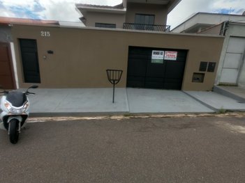 house em Rua Poeta José Niuton Alves, Jardim Bouganville - Varginha - MG