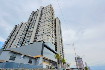 apartment em Rua Francisco Polilo Neto, Vila Rosaria - São Paulo - SP
