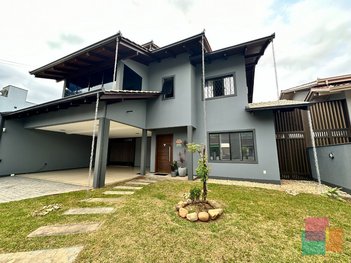 house em Rua Doutor Gerkes de Sellos Rocha, Santo Antônio - Joinville - SC