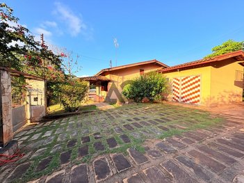 house em Rua Benedito Gomes Pinheiro, Serra Negra - Serra Negra - SP