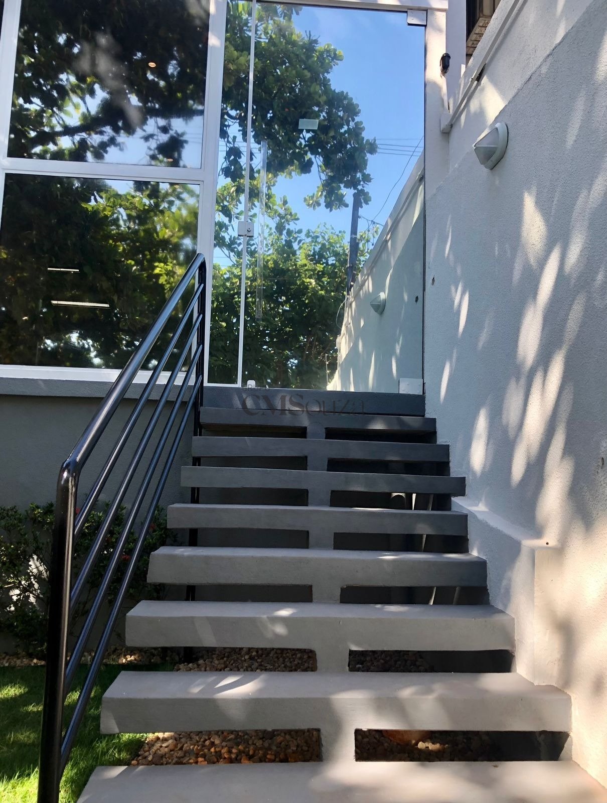 Porta de acesso principal