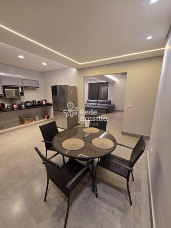 house em Quadra 602 Conjunto 12, Recanto das Emas - Brasília - DF