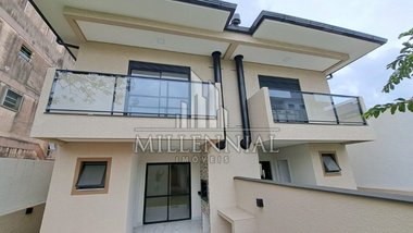 house em Rua Hypólito Gregório Pereira, Canasvieiras - Florianópolis - SC