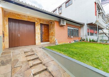 house em Curupaiti, Cristal - Porto Alegre - RS