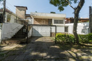 house em Avenida General Barreto Viana, Chácara das Pedras - Porto Alegre - RS
