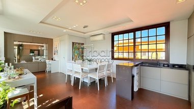 apartment em Rua Dona Adda Mascarenhas de Moraes, Jardim Itu - Porto Alegre - RS
