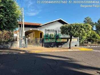 house em Avenida Teófilo Otoni, Centro - Regente Feijó - SP