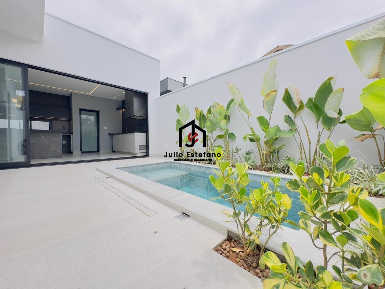 WhatsApp Image 2025-11-13 at 09.56