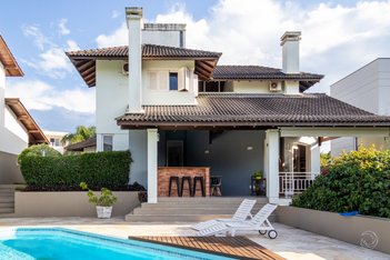 house em Haroldo Soares Glavan, Cacupé - Florianópolis - SC