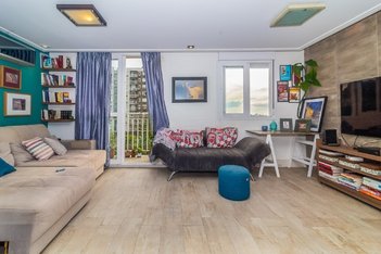 apartment em Rua Doutor Carlos Renato R. Fonseca, Jardim Sabará - Porto Alegre - RS
