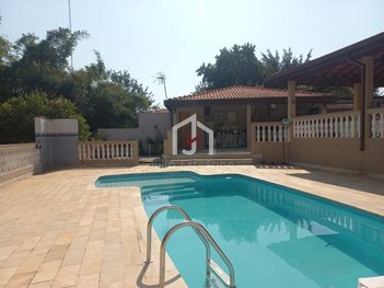 agricultural em Avenida Santa Cruz do Areao, Vila Areao - Taubaté - SP