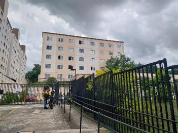 apartment em Avenida Sara Zirlis, Vila Lutécia - Santo André - SP