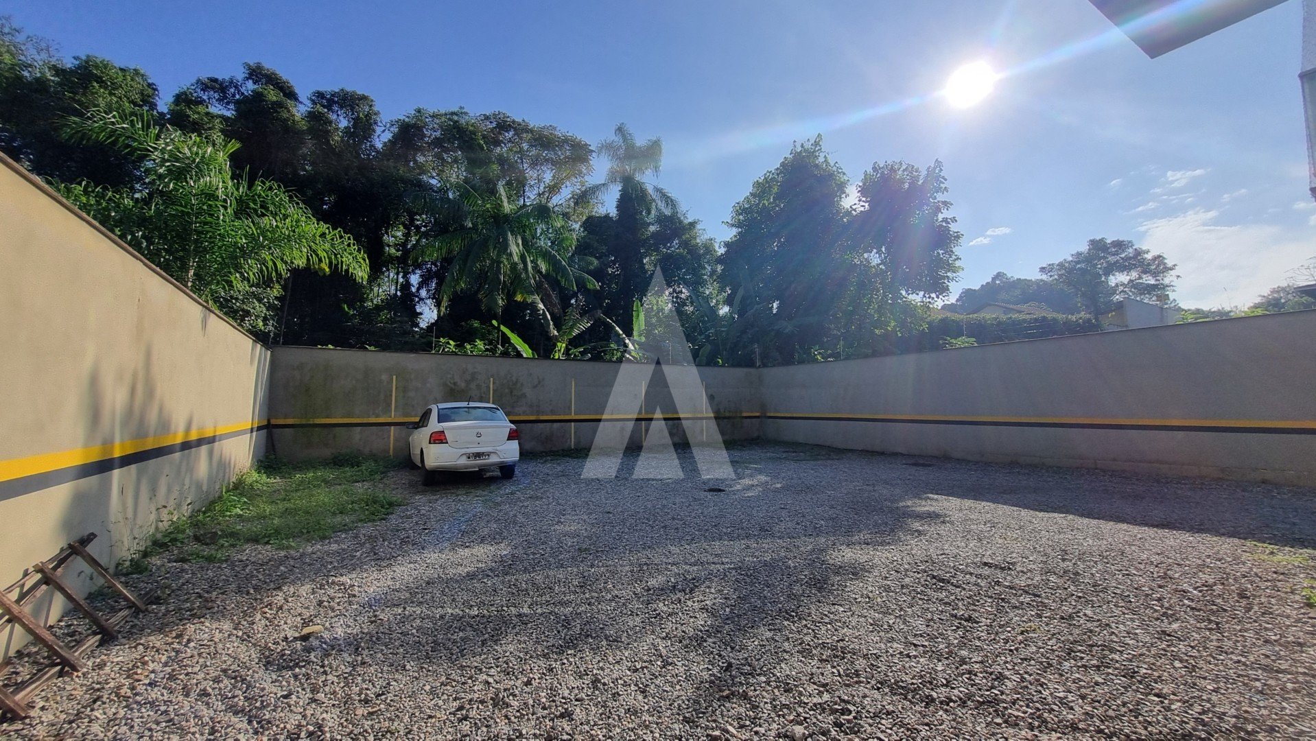 VAGAS DE GARAGEM