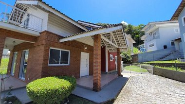 house em Rua Roberto Rosa, Tijuca - Teresópolis - RJ