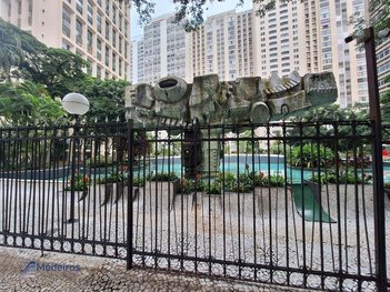 apartment em Rua dos Franceses, Morro dos Ingleses - São Paulo - SP