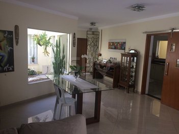 house em Rua das Violetas, Mirandópolis - São Paulo - SP