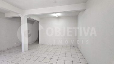 office em Avenida Marcos de Freitas Costa, Daniel Fonseca - Uberlândia - MG