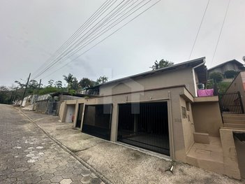 house em Rua Padre Donato Wiemes, Ilha da Figueira - Jaraguá do Sul - SC