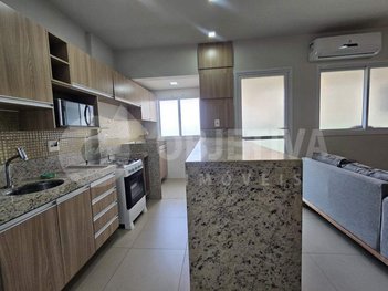 apartment em Rua da Carioca, Morada da Colina - Uberlândia - MG