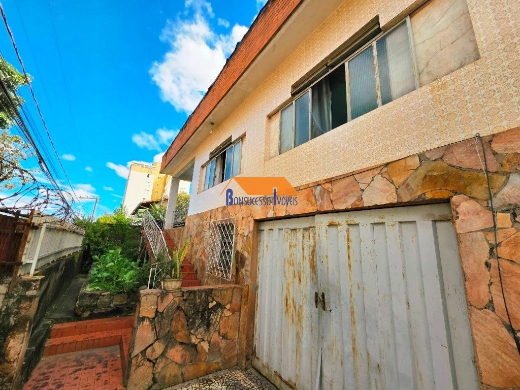 Casa com 3 quartos — São Francisco, Belo Horizonte