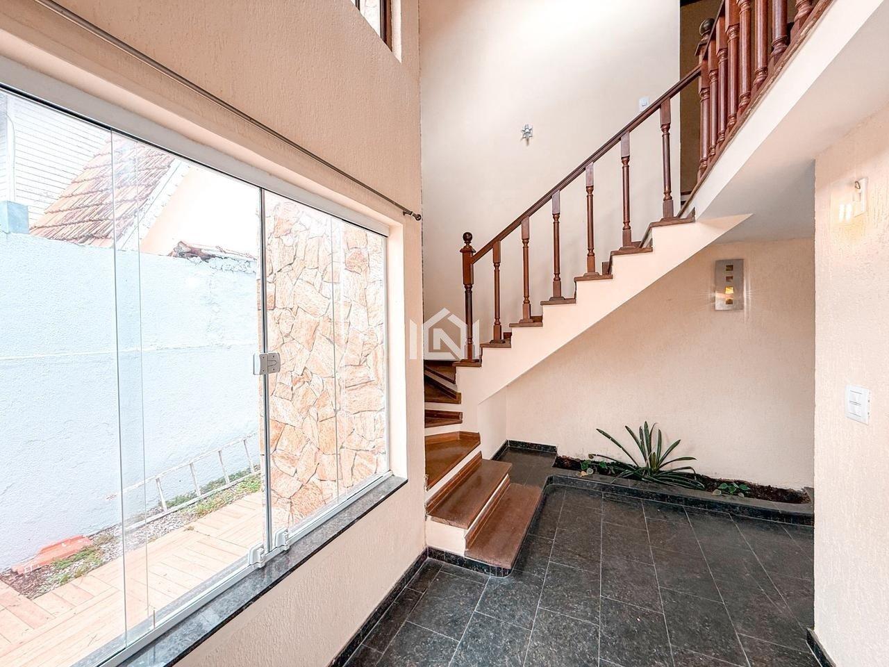 casa para locacao no condominio sao paulo ii - hall