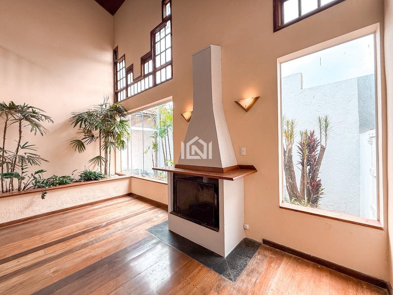 casa para locacao no condominio sao paulo ii - salas