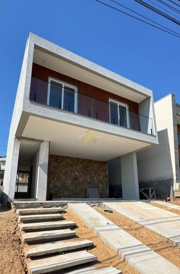 house em Rua Lino Estácio dos Santos, Oriço - Gravataí - RS