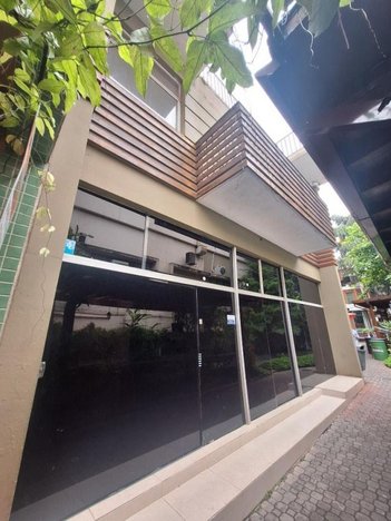 house em Praça das Bétulas, Condomínio Centro Comercial Alphaville - Barueri - SP