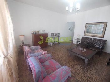 house em Rua Antônio Francisco dos Anjos, Centro - Pelotas - RS