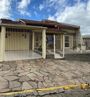 house em Rua Adelina Ângela Faé Guerra, Santa Catarina - Farroupilha - RS