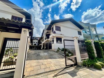 house em Alcides Lahm de Andrade, Sagrada Família - Caxias do Sul - RS