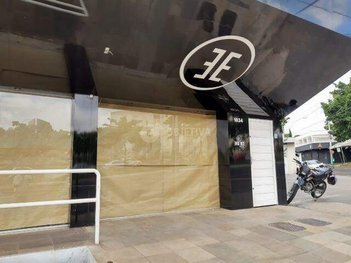 business em Avenida João Naves de Ávila, Cazeca - Uberlândia - MG