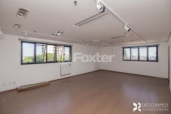 office em Rua Germano Petersen Júnior, Auxiliadora - Porto Alegre - RS
