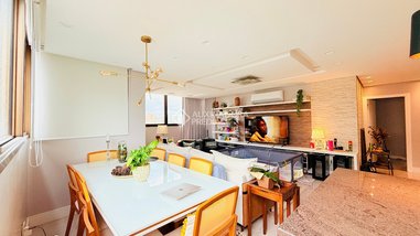 apartment em Rua Líbero Badaró, Passo da Areia - Porto Alegre - RS