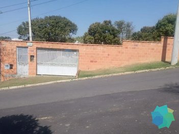 agricultural em Rua Bem-Te-Vi, Jardim Buru - Salto - SP