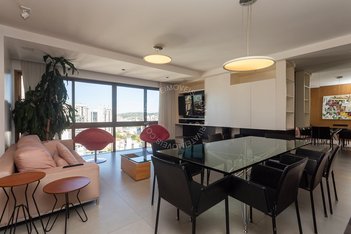 apartment em Rua João Caetano, Três Figueiras - Porto Alegre - RS